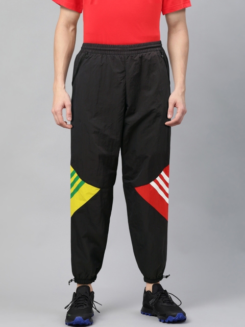 

ADIDAS Originals Men Black Printed Tapered Fit Tolima-02 GB Joggers