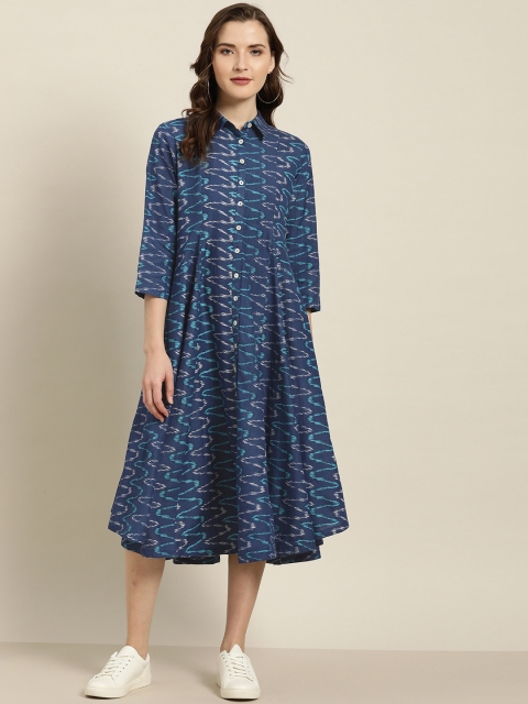 

Sangria Women Navy Blue & White Ikkat Print Shirt Dress