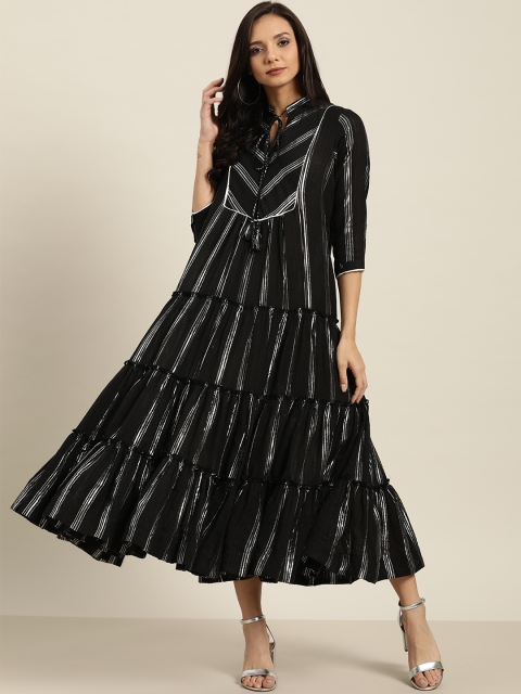 

Sangria Women Black & Off-White Printed Tiered Maxi Dress