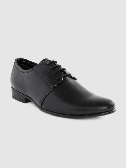 

INVICTUS Men Black Solid Formal Derbys