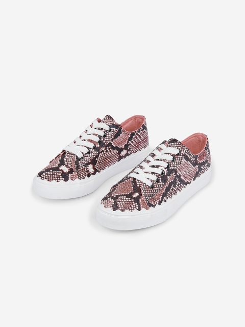 

DOROTHY PERKINS Women Brown & Black Snakeskin Textured Sneakers