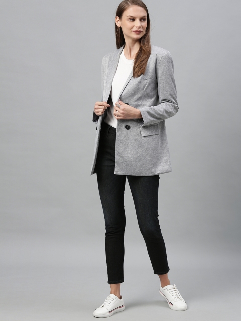 

Mast & Harbour Woman's Grey Solid Blazer