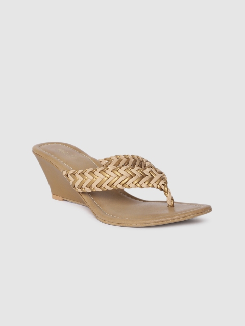 

Inc 5 Women Beige & Gold-Toned Woven Design Heels
