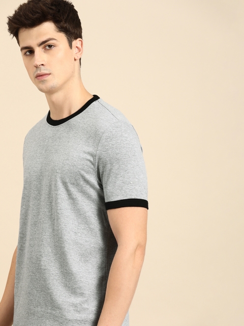 

ether Men Grey Solid Round Neck T-shirt