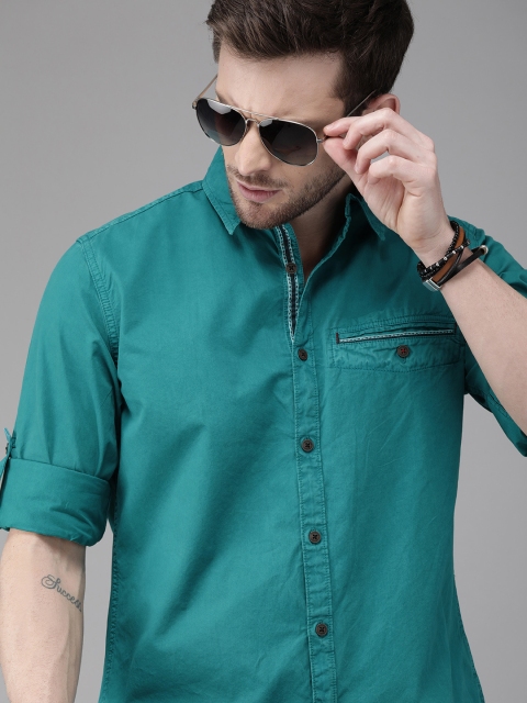 

Roadster Men Teal Blue Regular Fit Solid Casual Shirt