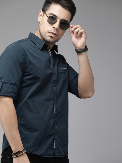 

Roadster Men Navy Blue Regular Fit Solid Casual Shirt