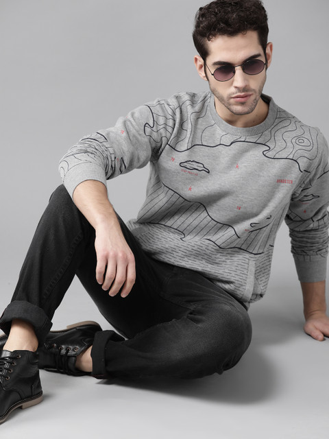 

Roadster Men Grey Melange & Navy Geometric Print Sweatshirt