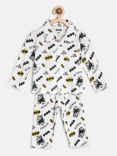 

Eteenz Boys White & Black Batman Print Night suit
