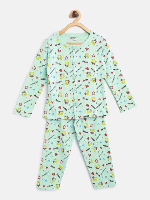 

Eteenz Girls Green & Black Super Girl Print Night suit