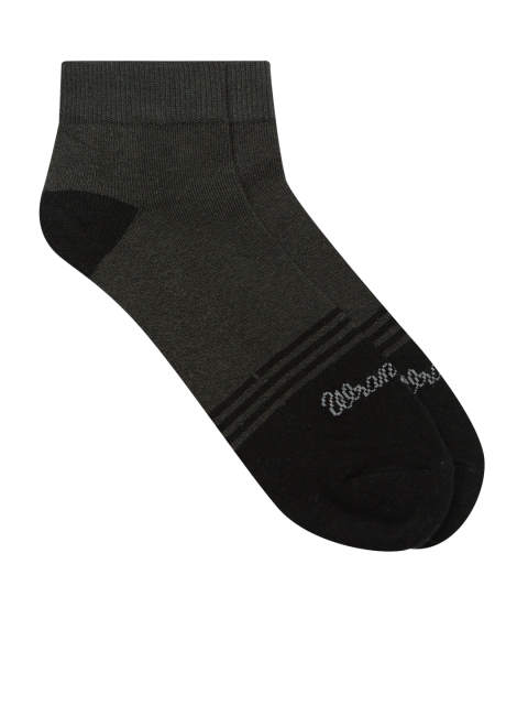 

Wrangler Men Grey Ankle-Length Socks