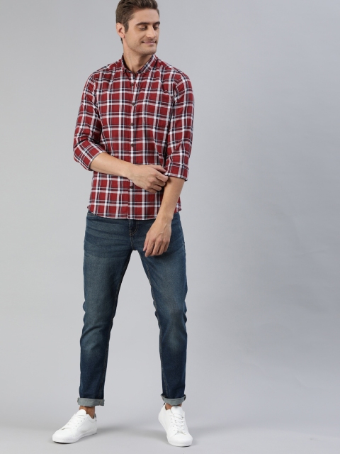 

Mast & Harbour Men Red & White Regular Fit Checked Casual Shirt