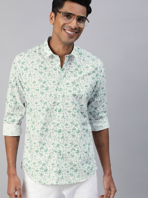 

Mast & Harbour Men White & Green Regular Fit Floral Printed Casual Shirt