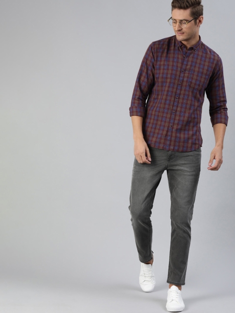 

Mast & Harbour Men Brown & Blue Regular Fit Checked Casual Shirt