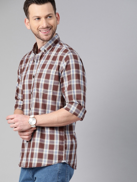 

Mast & Harbour Men Brown & Blue Regular Fit Checked Casual Shirt