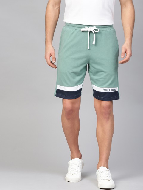 

Mast & Harbour Men Green Solid Regular Fit Shorts