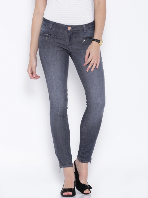 

Tokyo Talkies Blue Washed Jeans