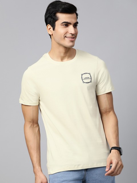 

Mast & Harbour Men Cream-Coloured Solid Round Neck T-shirt
