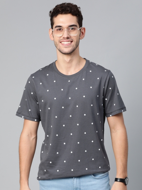 

Mast & Harbour Men Charcoal Grey & White Star Print Round Neck T-shirt