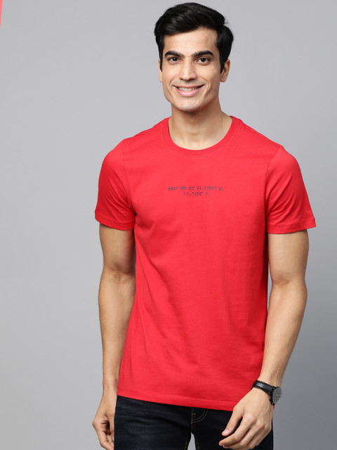 

Mast & Harbour Men Red Embossed Print Detail Round Neck T-shirt