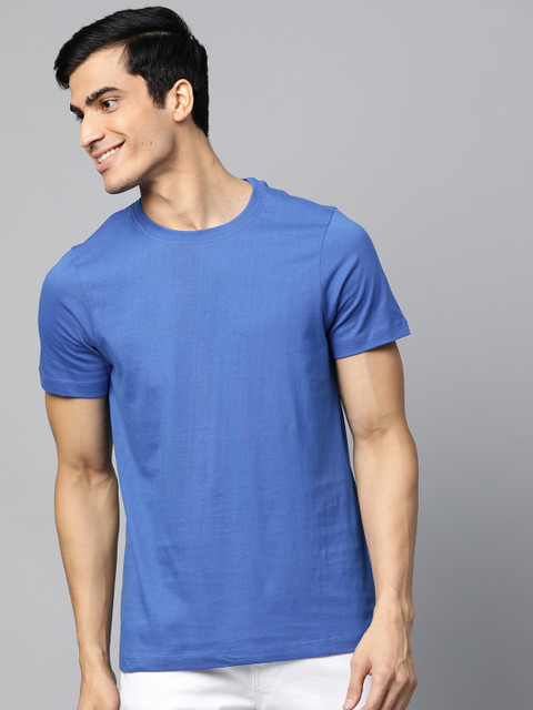

Mast & Harbour Men Blue Solid Round Neck T-shirt