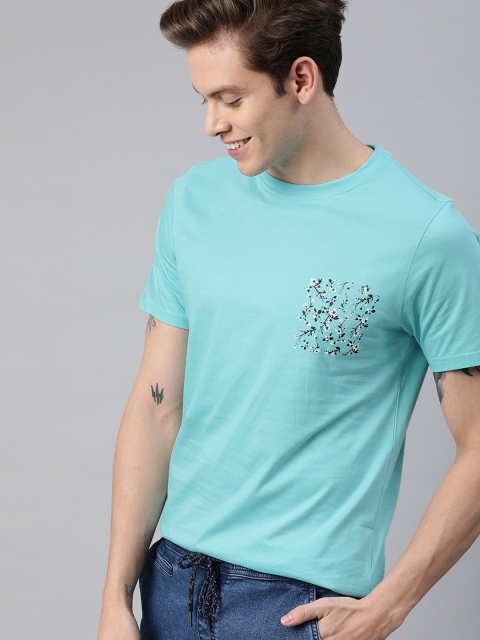 

Mast & Harbour Men Blue Solid Round Neck T-shirt with Print Detail