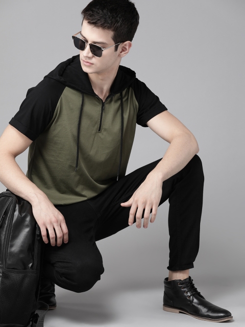 

Roadster Men Olive Green Solid Hooded Pure Cotton T-shirt