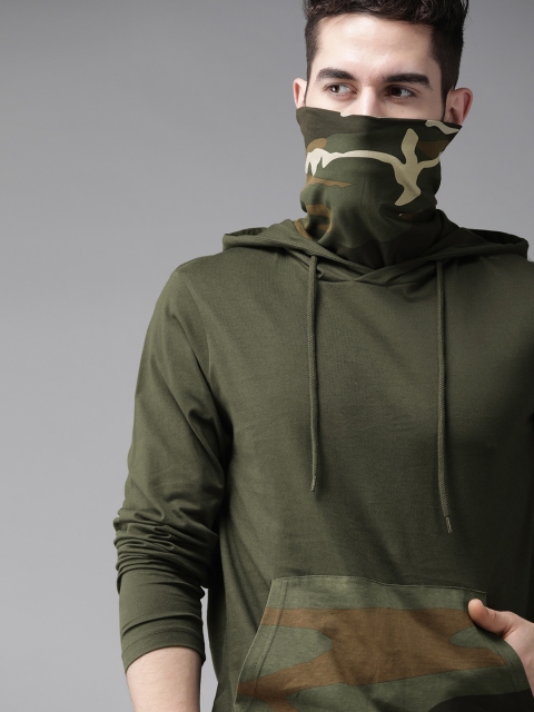 

Roadster Men Olive Green Pure Cotton Camouflage Print Hooded Pure Cotton T-shirt