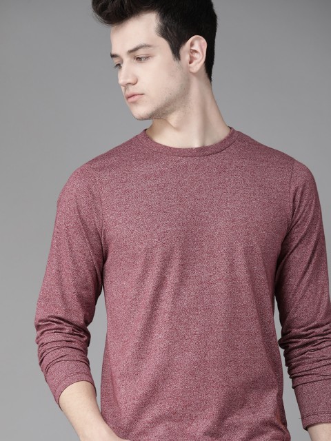 

Roadster Men Burgundy Grindle Effect Round Neck T-shirt