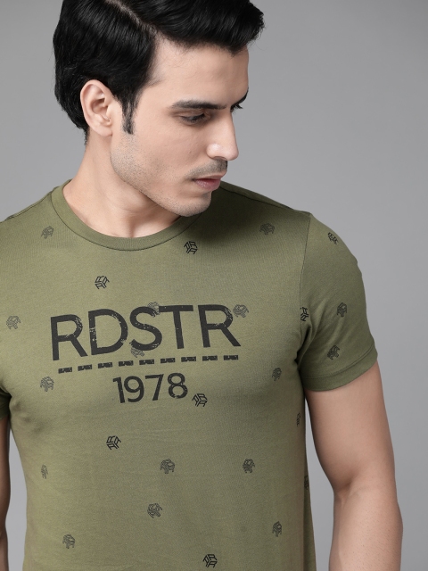 

Roadster Men Olive Green Black Typography Print Round Neck Pure Cotton T-shirt