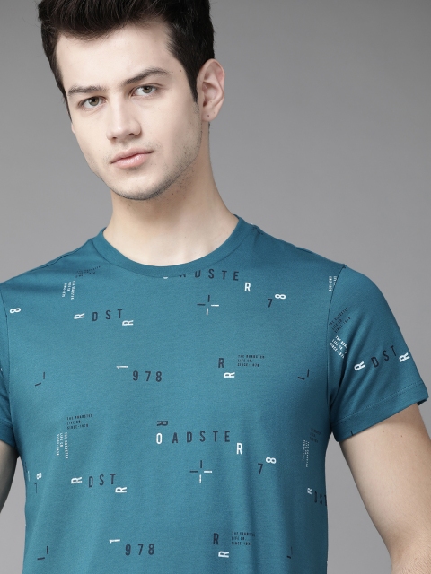 

Roadster Men Teal Blue Printed Round Neck T-shirt