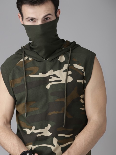 

Roadster Men Olive Green Brown Camouflage Print Hooded Pure Cotton T-shirt