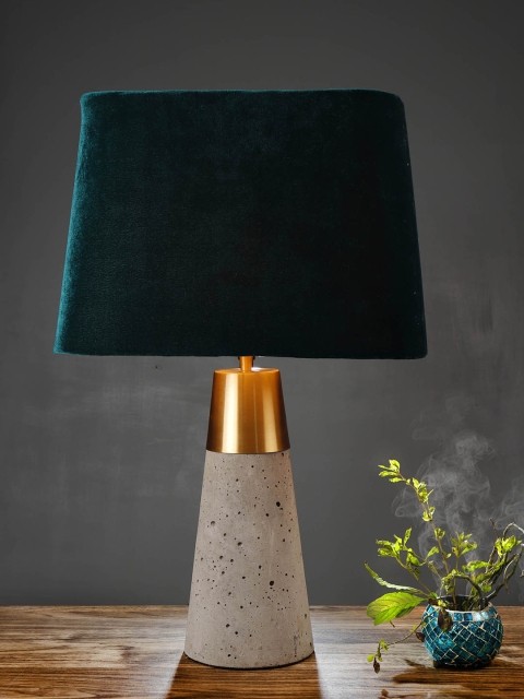 

Grated Ginger Green Solid Handcrafted Table Top Lamp with Shade