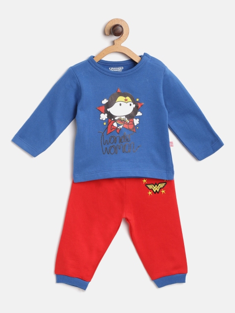

Moms Love Girls Blue & Red Wonder Woman Print T-shirt with Joggers