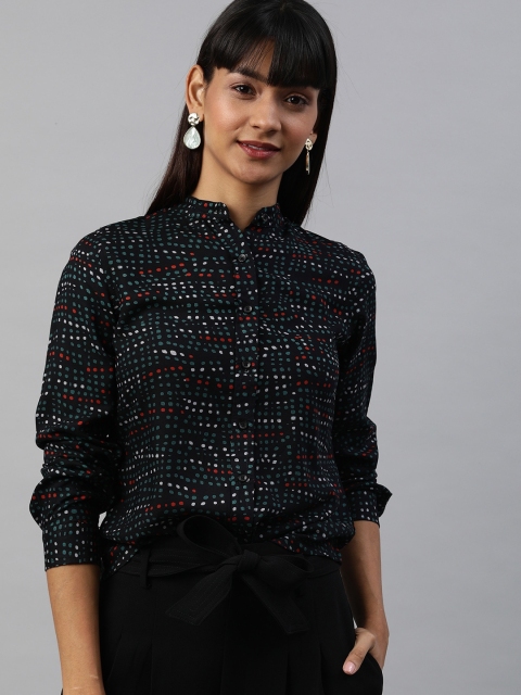 

HERE&NOW Women Black & Teal Blue Regular Fit Geometric Printed Casual Shirt