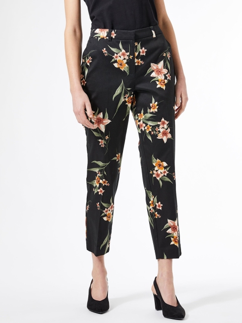 

DOROTHY PERKINS Women Black & Pink Regular Fit Floral Print Cropped Trousers