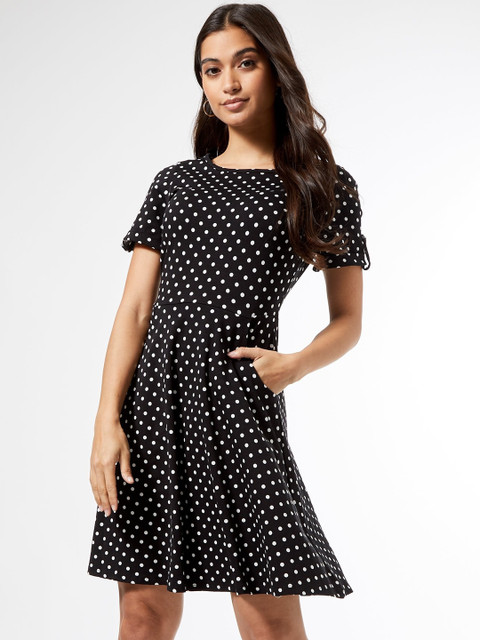 

DOROTHY PERKINS Petite Women Black & White Printed Fit & Flare Dress