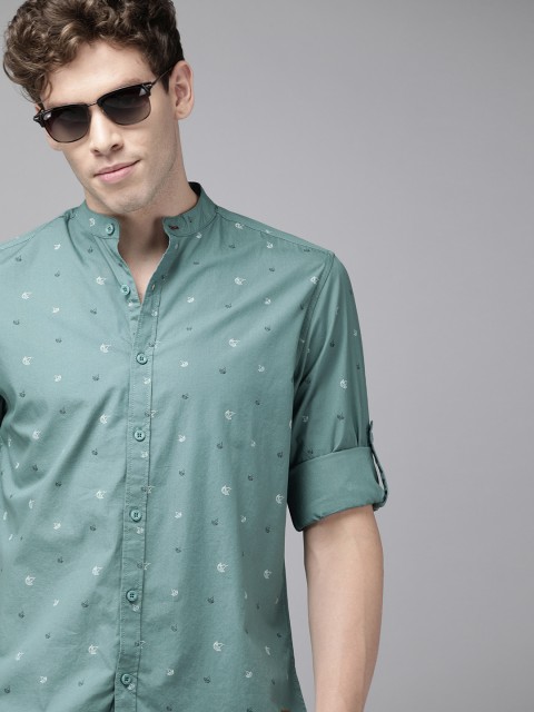 

Roadster Men Green Regular Fit Printed Casual Shirt