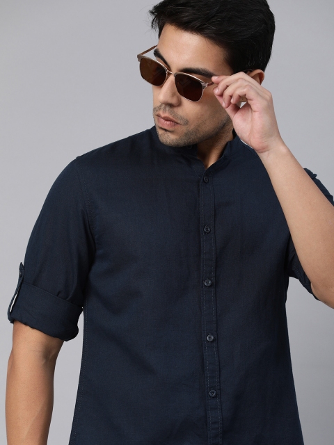 

Roadster Men Navy Blue Regular Fit Solid Casual Shirt