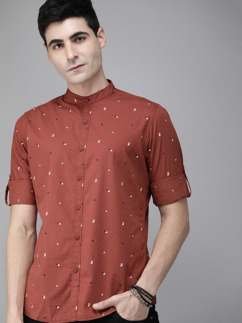 

Roadster Men Rust Red & Black Regular Fit Printed Casual Shirt