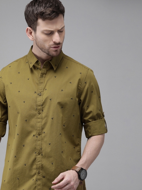 

Roadster Men Mustard Yellow Regular Fit Printed Casual Shirt
