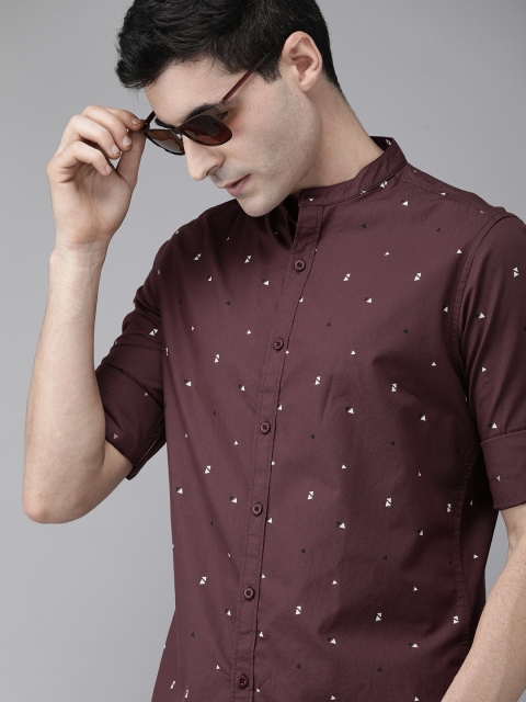 

Roadster Men Burgundy & Off-White Regular Fit Printed Casual Shirt