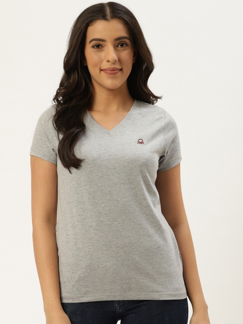 

United Colors of Benetton Women Grey Melange Solid V-Neck T-shirt