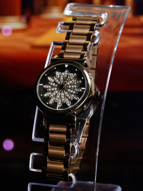 

Newton Women Brown Analogue Watch