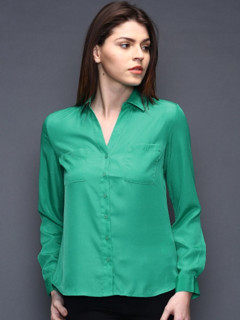 

SELA Green Shirt