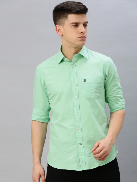 

U.S. Polo Assn. Men Green Tailored Fit Solid Casual Shirt