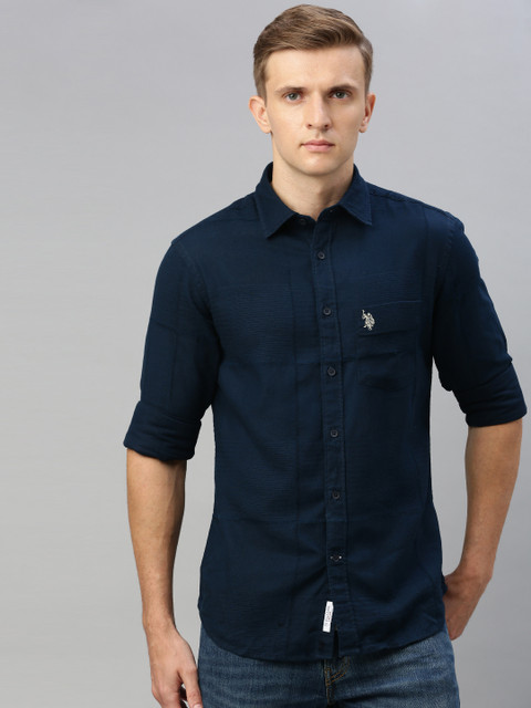 

U.S. Polo Assn. Men Blue Tailored Fit Solid Casual Shirt