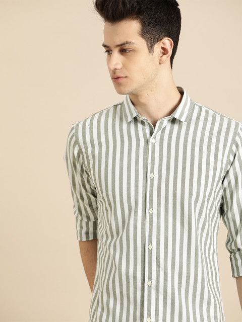 

ether Men Olive Green & White Regular Fit Striped Casual Shirt