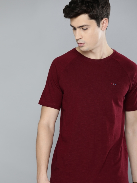 

Harvard Men Maroon Solid Round Neck T-shirt