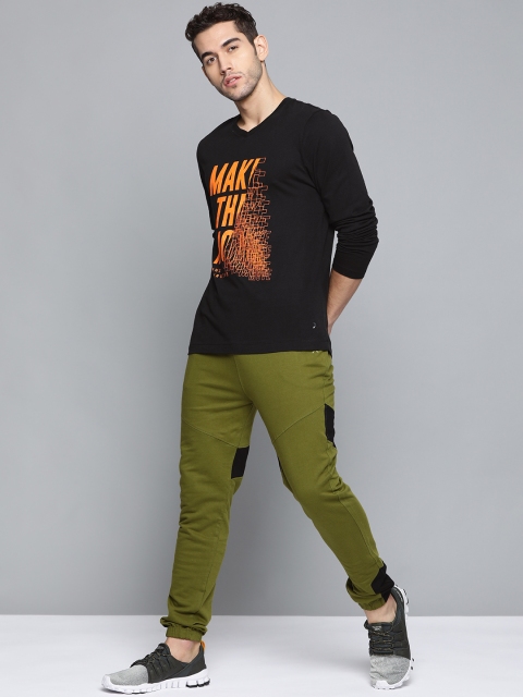 

HRX by Hrithik Roshan Men Black Orange Printed Rapid-Dry Antimicrobial Lifestyle Pure Cotton T-shirt