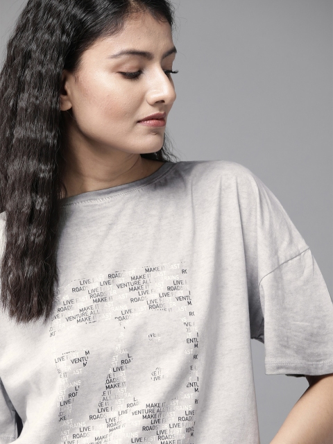 

Roadster Women Grey Pure Cotton Printed Round Neck T-shirt